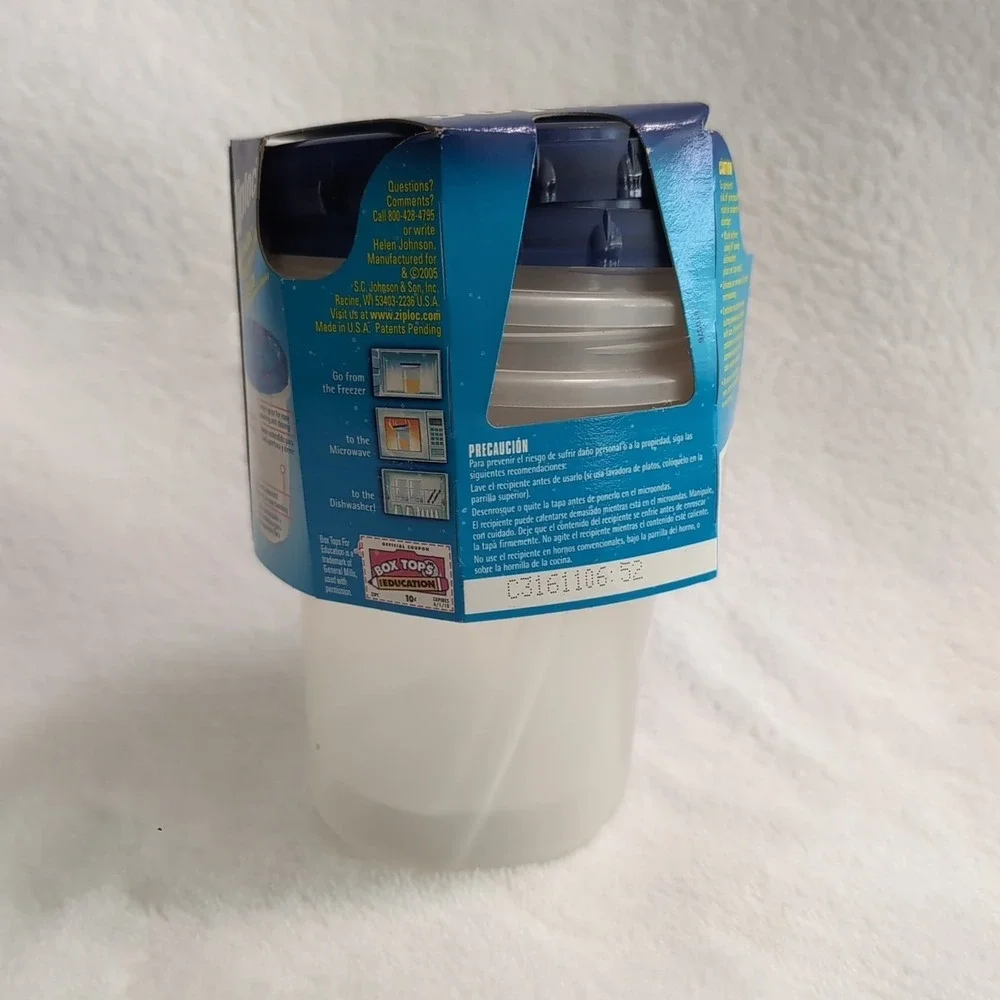 Ziploc Twist n Loc 2 Medium 32 oz Round 1 Quart 4 Cup Containers & Lids NEW 2005